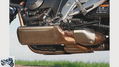 Naked bikes with four-cylinder engines in the test