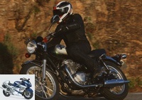 All Tests - Kawasaki W800 Test Drive: Back to the Past! - Luxury, calm and voluptuousness
