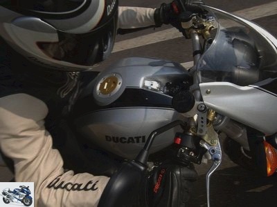 Ducati Monster 1000 S2R 2006