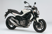 Suzuki motorcycle Gladius 650 from 2012 - technical data