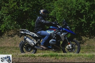 Trail - 2017 BMW R1200GS Rally test: an option towards Adventure - R1200GS Rally test page 2 - Dynamics: above the fray