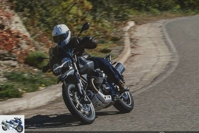 Trail - Moto Guzzi V85 TT test: the dolce vita of trail! - V85 TT test page 1: In V and against all