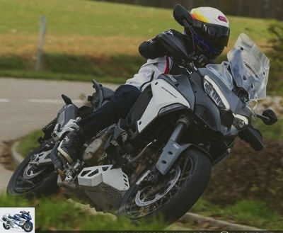 Trail - 2021 Multistrada V4 test: the Ducati maxitrail bends over backwards - Multistrada V4S test page 2: still sporty, more versatile