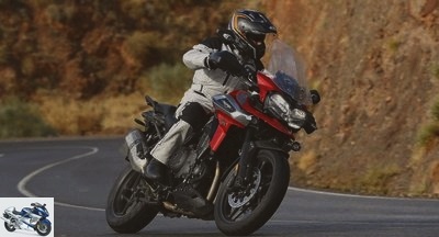 Trail - Test Triumph Tiger 1200 XRT and XCA 2018: ready for the road adventure - Test Tiger 1200 XRT and XCA - Page 4: Equipment guides
