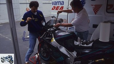 Yamaha FZR 1000 in the youngtimer check
