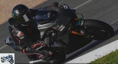 WSBK - Lewis Hamilton on the handlebars of a Yamaha R1 on the Jerez circuit - Used YAMAHA