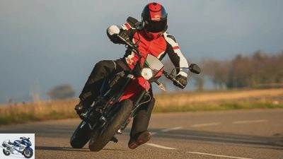 125cc motorcycles in a comparison test