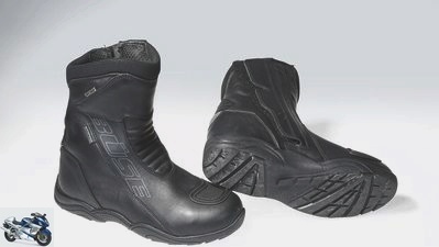 13 motorcycle short shaft boots put to the test