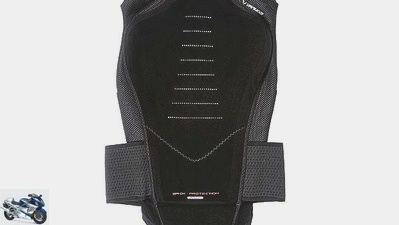 13 back protectors for motorcyclists in a comparison test