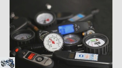 14 air pressure gauges in the test