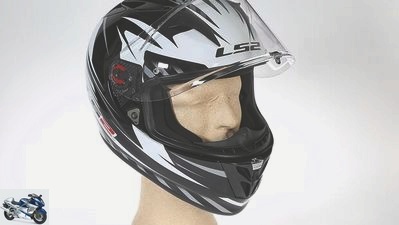 14 sporty full-face motorcycle helmets in a comparison test
