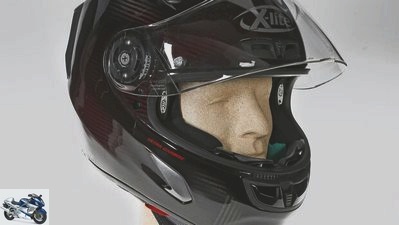 4 carbon motorcycle helmets in the product test