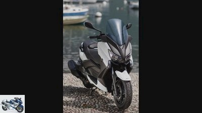 Yamaha X-Max 400 in the driving report