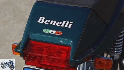 Benelli 254 in focus