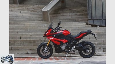 BMW S 1000 XR in the driving report