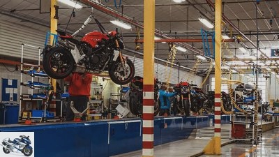 Corona slowed motorcycle manufacturers: plants in Europe are starting again