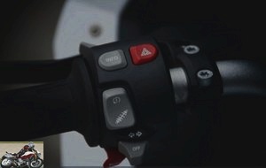 The controls of the BMW F 800 GT