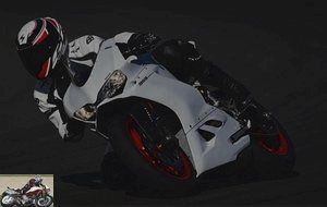 Ducati 959 Panigale on track