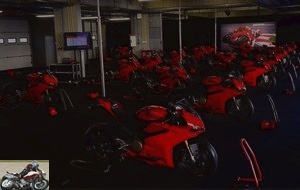 Ducati Panigale 1299S garage