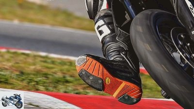 Gaerne SG 10 tried out: Supermoto motorcycle boots
