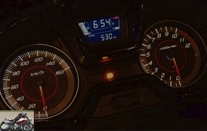 Honda Forza 125 night meter