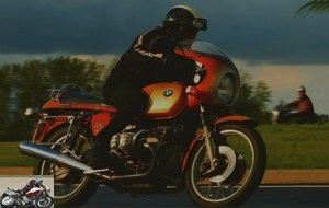 The orange Daytona model, however hardly different from the Silver Smoke, remains the most sought after and its rating remains a little higher