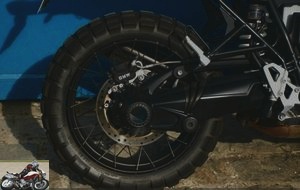 Spoked rims are an option on the Urban G / S