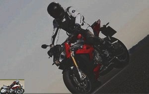 BMW S1000R roadster test in town