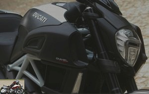 Radiator Ducati Diavel