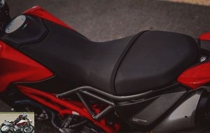 Ducati Hypermotard 950 seat