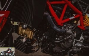 Ducati Hypermotard 950 SP engine