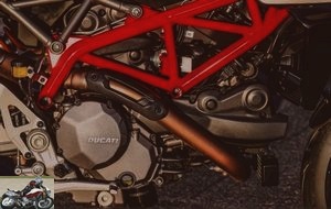 Ducati Hypermotard 950 SP engine