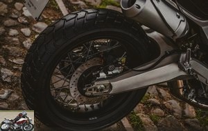 Rear wheel of the Ducati Scrambler 1100