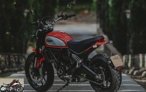 Ducati Scrambler 800 Icon fuel tank