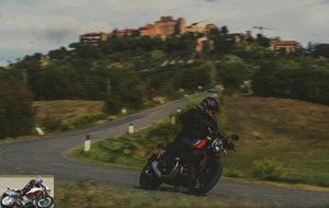 Test drive of the Ducati Scrambler 800 Icon on the roads of Tuscany