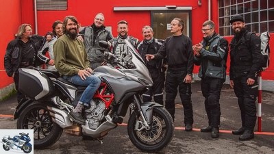 Autumn trip with endurance test motorcycles