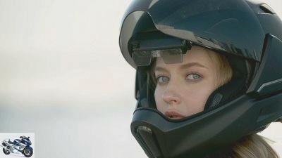 High-tech motorcycle helmet from Japan - Borderless Crosshelmet