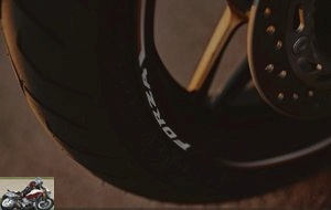 Honda Forza 300 tire