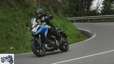 Honda NC 750 X model year 2021 in the driving report