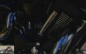 Yamaha XV 1900 Midnight Star engine