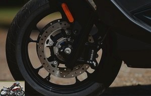 Dual 265mm disc, 4 piston calipers, BMW ABS