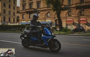 BMW C400X test drive in town