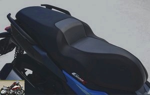 BMW C400X seat