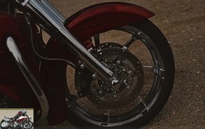 Harley-Davidson CVO Road King brakes