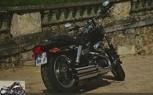 Harley-Davidson Dyna Fat Bob Pot