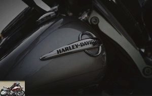 Harley-Davidson Heritage Classic tank