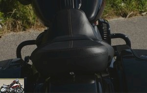 Harley-Davidson Road Glide CVO 117 seat
