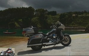 Harley-Davidson Road Glide Ultra to the sea