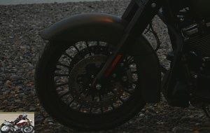 Harley-Davidson Road King Special brakes