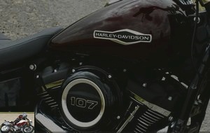 Harley-Davidson Sport Glide 107 fuel tank